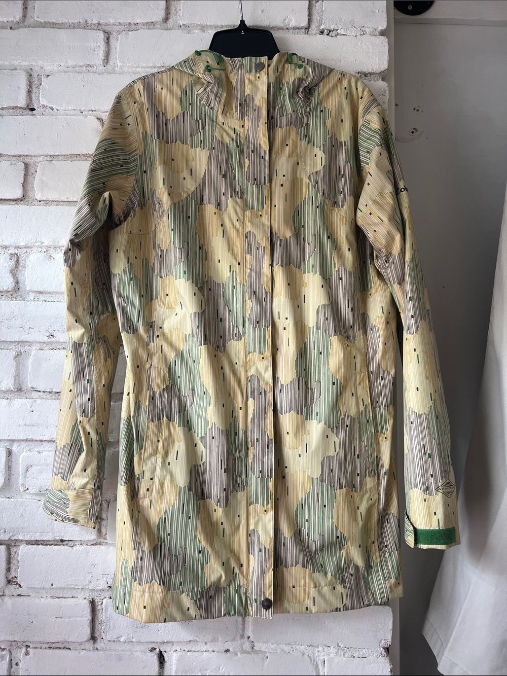 Women’s Long Lightweight abstract Print Coat in Yellow & Green rain coat